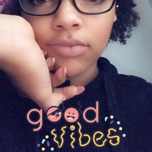 Meet your Posher, Mikayla